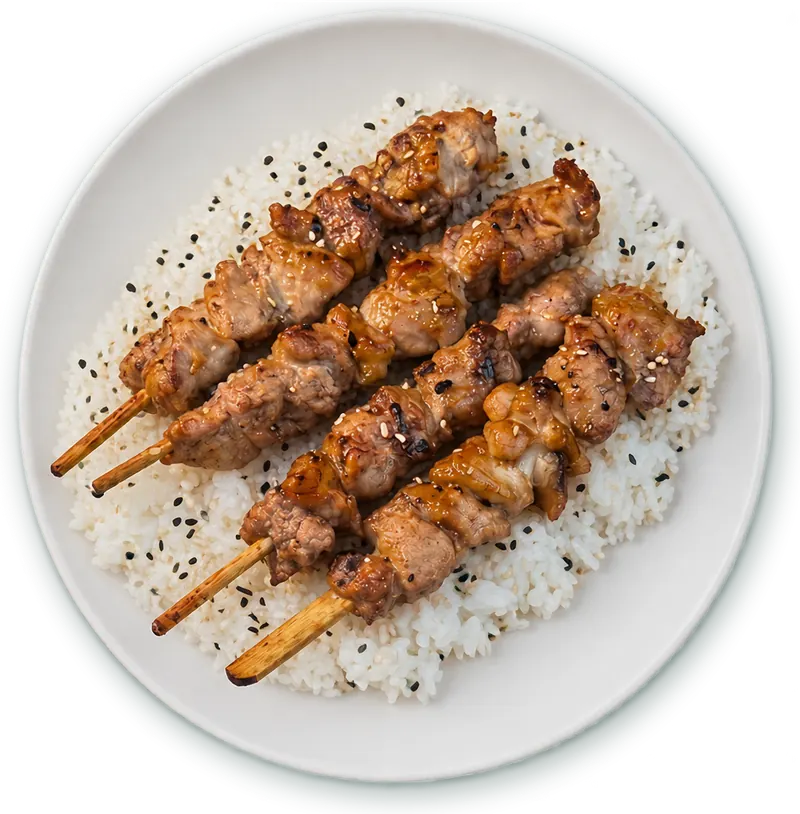 Brochettes de poulet : Poulet mariné grillé · épices, piques bambou